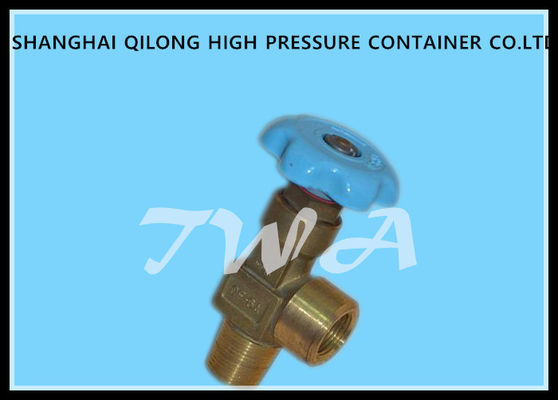 China Brass oxygen cylinder valves,pressure reducing valves QF-6,QF-6A,GB8335 PZ27.8 ,connected by thread GB8335 PZ27.8 supplier