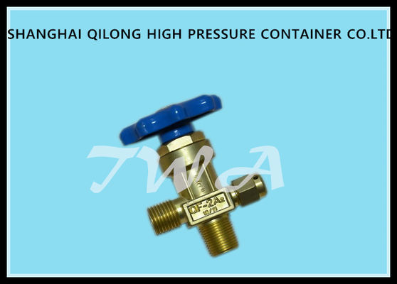 China Brass oxygen cylinder valves,QF-2A1, Thread connected to cylinder GB8335 PZ27.8 mm bottle valves supplier
